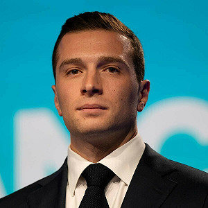 法國2027大選恐變天？極右翼來勢洶洶  30歲年輕領袖巴德拉領跑民調