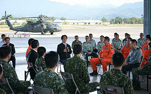 （影）總統臺中勗勉中部救災部隊：展現團結力量  讓「軍愛民、民敬軍」深植人心