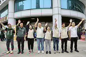 決戰2026倒數一年！ 「南方問政聯盟」重返街頭拜票