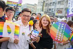 出席高雄同志大遊行    賴瑞隆：打造友善多元人權城市