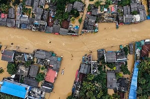 極端氣候肆虐! 蘇門達臘洪水、山崩442死 斯里蘭卡334人亡 救援還墜機