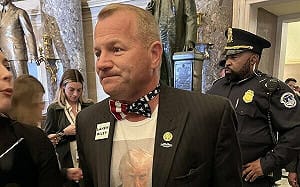 (影) 抵制川普！共和黨第6議員退選 還有人遭選民噓、摩根大通拒捐款白宮