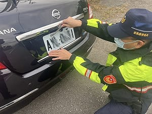 開假罰單「吊扣」牌照變「吊銷」！台中12警遭起訴 圖利4400萬