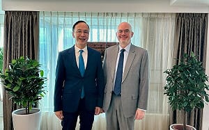 朱立倫喊支持國防預算 AIT秀會面照：強化美台合作、推動共同目標