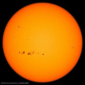 中級磁暴影響15小時！氣象署：導航、無線電可能會中斷