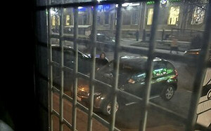 （影）響應中俄免簽被關罰八千! 中國男子莫斯科遭俄警強押囚車勒索