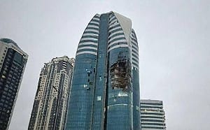 (影) 卡德羅夫才嗆「整個歐洲」! 車臣政府大樓遭二度攻擊毀損破大洞