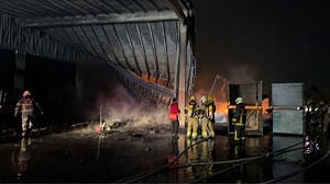 台南市南區某倉庫火警　1小時內滅火無人傷亡