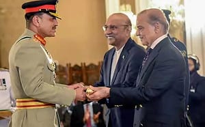 巴鐵「類政變」? 總統、總理都低頭 強人英雄穆尼爾任國防軍總司令 埋軍人干政陰影