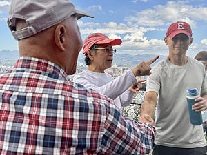 張景森：台灣人民早就斷開王毅的「七重鎖」了！