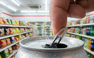 青少年暴露「合法興奮劑」風險？公衛師揭「提神飲料」3大危害：應比照菸酒管理