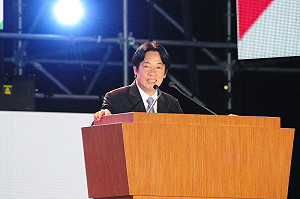 賴揆國慶晚會致詞  首要任務拚經濟