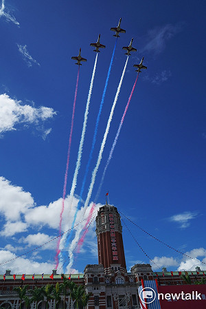 國慶展演  雷虎小組大雁隊形壓軸登場