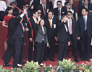 推動憲改  蔡英文邀請在野黨領袖坐下來談