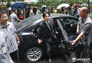 民調高於總統 賴揆： 標準不同不能比較