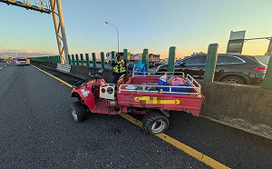 宜蘭87歲老伯開農用機具逆向上國道！釀連環撞事故  恐吞4萬2罰單