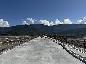 花蓮玉里高寮大橋合龍  拚2026春節前提前通車