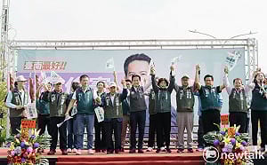 林俊憲成立麻豆後援會  七千人齊聚展現團結氣勢