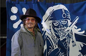 強尼戴普登東京動漫展「連續兩天遲到」惹議！網氣炸：根本不尊重粉絲