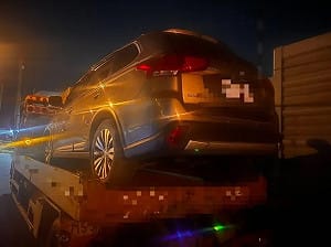 國道驚現車輛飛簷走壁！網：飛航模式已啟動