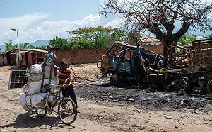 美國介入斡旋未止戰火！M23 叛軍進入剛果東部重鎮烏維拉