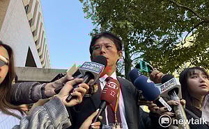 鏡週刊指涉貪遭偵辦　黃國昌反轟編故事、司法公信力倒地不起 