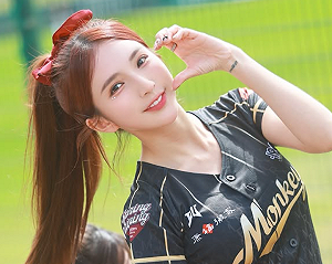 Dora捲富商小三風波停工半年！鬆口證實離開樂天女孩