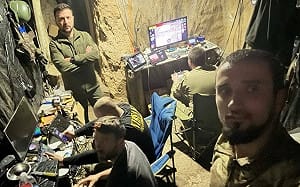 (影) 俄宣傳影片露餡! 「攻佔」庫皮揚斯克反顯撤退跡象 烏多線牽制俄推進