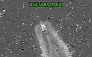 強調海格塞斯下令! 美軍又在東太平洋打擊3艘「運毒船」 8人死亡