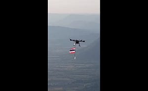 (影) 泰柬軍事衝突暫告一段落？ 泰在柬境高調掛國旗宣誓主權 北京暗中援柬