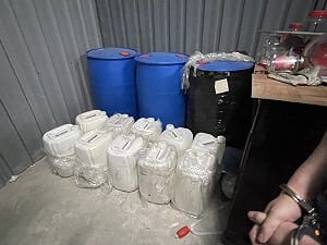 大型製毒廠隱身苗栗遭查獲　阻40萬包毒咖啡流出