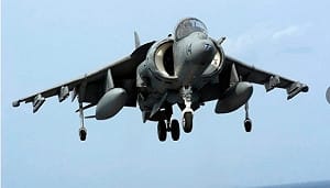 曾掀起垂直起降技術革命! 隱形性差 AV-8B 「鷂」式戰機被F-35B取代