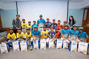 球芽基金中部頒獎典禮　陳文杰勉小球員勇敢追夢