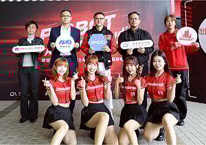 全球首創！啟雲科技攜手友達光電打造「AI互動攝影棚」  天母棒球場震撼亮相