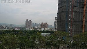 別被陰天騙了！中南部空品亮橘燈  專家：外面灰矇矇都是不健康的東西