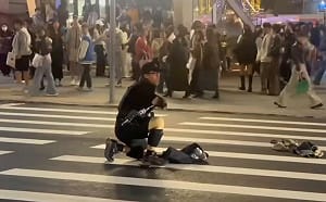 北捷恐攻星巴克店員「神反應」火速降下救命鐵門 網讚：救了所有人