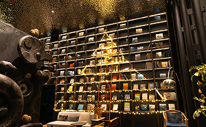 高雄五星級承億酒店獨「樹」一幟   「聖誕書」主題裝置藝術詮釋文創美學