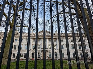 中國巨型使館倫敦建案待決　北京在英外交足跡引關注