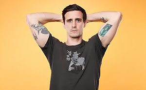 生前疑遭精神問題困擾？詹姆士蘭森驚傳家中身亡 享年46歲