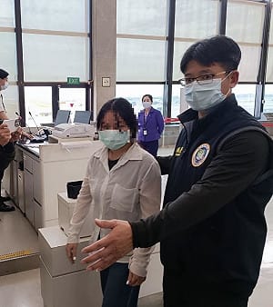 涉帶12歲女兒赴日賣淫 移民署遣送泰婦返泰國