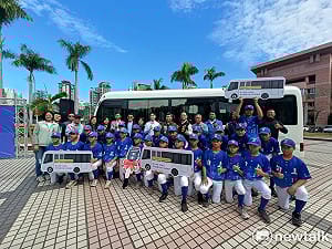 做公益會上癮！捐贈400萬買球隊交通車 陳文田：我只是丟進池塘的小石頭