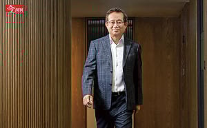 信驊員工平均年薪540萬稱霸上市櫃！中年失業工程師 如何21年孵出台股首檔「7千元」股王？