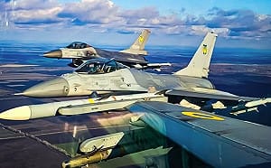(影) F-16戰機立功! 「清空」俄34導彈 俄650無人機轟炸前線出現「巴菲特」