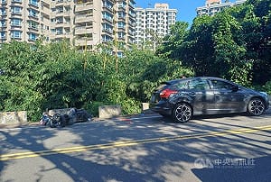 疑毒駕奪命　新北淡水女子逆向撞死機車騎士送辦