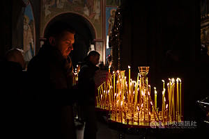 和談陰影下迎耶誕　基輔街頭的節日與盼望