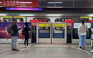 戴防毒面具可拒載！北捷祭「張文條款」網酸爆：他根本沒進站