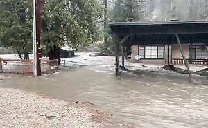 聖誕節假期遭強烈風暴侵襲 加州全境爆發洪水、土石流災情