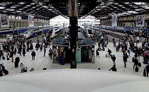 巴黎地鐵驚傳持刀砍人 三女子遇刺嫌犯迅速落網 