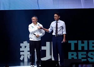 偷臭侯友宜？黃國昌喊「讓新北學童吃熱的營養午餐」他諷：國民黨讓小朋友吃冷飯？