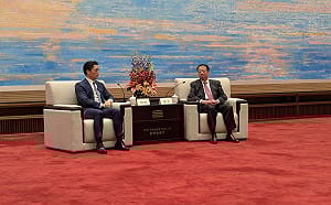 雙城論壇提「兩岸一家親」　龔正喊：兩岸同胞血脈相連、走近走親